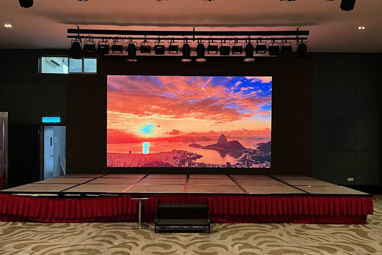 Indoor-HD-LED-Screen-2.jpg