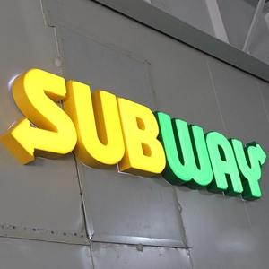 ENSEIGNE LUMINEUSE LED “SUBWAY” LETTRES BOITIERS 3D EXTERNE 40cm DE HAUTEUR, TRANSFO 400W