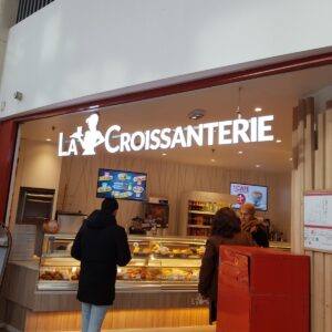 ENSEIGNE LUMINEUSE LED LETTRES BOITIERS 3D “LA CROISSANTERIE” EXTERNE 40cm DE HAUTEUR, TRANSFO 400W INCLUS