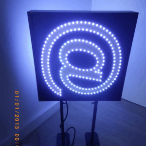 ENSEIGNE LUMINEUSE LED DOUBLE FACES “TAXIPHONE” EXTERNE PRÊT À INSTALLER AVEC ANIMATION ET TÉLÉCOMMANDE 50X50cm