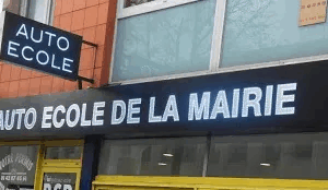 ENSEIGNE LUMINEUSE LED PIQUE UNE FACE “AUTO ECOLE” PRÊT À INSTALLER 200x50cm