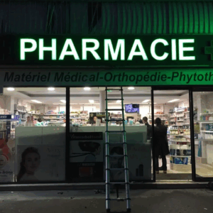 ENSEIGNE LUMINEUSE LED LETTRES BOITIERS 3D “PHARMACIE” EXTERNE 40cm DE HAUTEUR